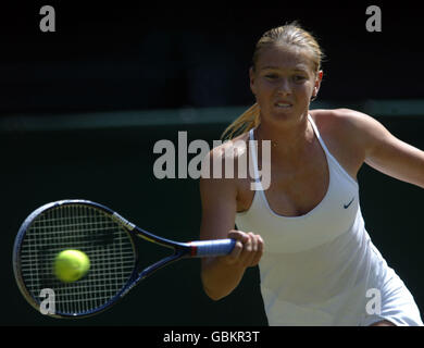 Tennis - Wimbledon 2004 - Frauen Finale - Serena Williams V Maria Sharapova Stockfoto