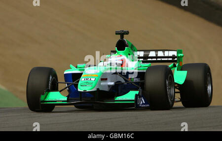 Der irische Adam Carroll in Aktion während des Qualifyings für den britischen A1GP in Brands Hatch, Kent. Stockfoto