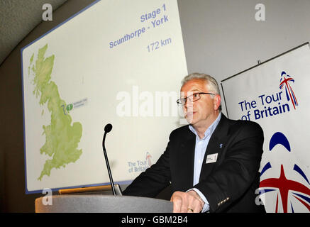 Start der Tour of Britain 2009. Technischer Direktor Mick Bennett bei einer Pressekonferenz zur Tour of Britain 2009, die in Scunthorpe beginnt. Stockfoto