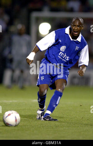 Fußball - freundlich - Gillingham / Charlton Athletic. Leon Johnson, Gillingham Stockfoto