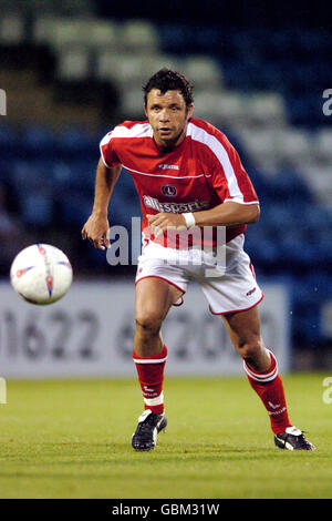 Fußball - freundlich - Gillingham / Charlton Athletic. Mark Fish, Charlton Athletic Stockfoto