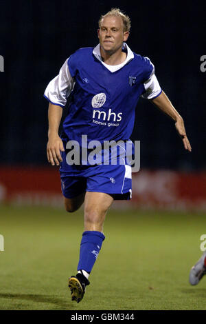 Fußball - freundlich - Gillingham / Charlton Athletic. John Hills, Gillingham Stockfoto