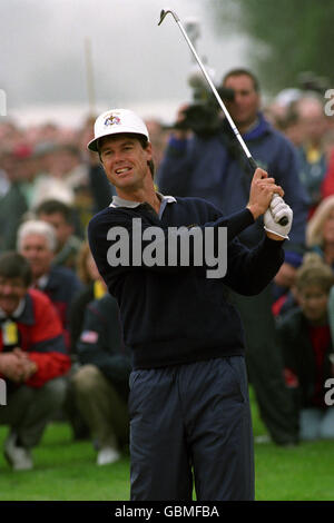 RYDER CUP GOLF. PAUL AZINGER 1993 RYDER CUP AM GLOCKENTURM. Stockfoto