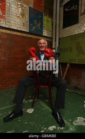 Boxen - Sir Henry Cooper Media-Sitzung - Repton Boys Club Stockfoto