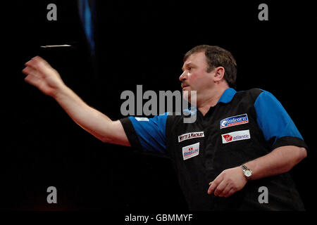 Darts - Whyte & Mackay Premier League - National Ice Center - Nottingham. Terry Jenkins Stockfoto