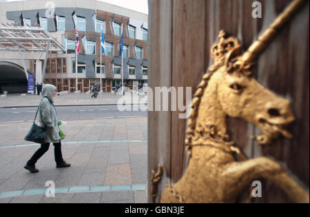 Eine allgemeine Ansicht des schottischen Parlaments in Edinburgh, das heute den 10. Jahrestag der Dezentralisierung feiert. Stockfoto