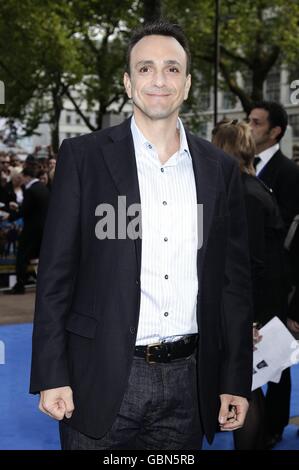 Hank Azaria bei der Ankunft zur UK Premiere von Night im Museum Battle of the Smithsonian am Empire, Leicester Square, London Stockfoto