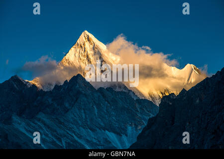 Ganzi Sichuan tibetischen autonomen Präfektur, Daocheng Provinz Aden Siano Dorji Schneeberg Stockfoto