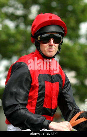 Pferderennen - betinternet Day - Newmarket Racecourse. Stephen Carson, Jockey Stockfoto