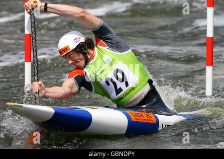 Wassersport - Kanuslalom-Europameisterschaften 2009 - Holme Pierrepont. Der britische David Florence beim zweiten Lauf der Männer in C1 Stockfoto