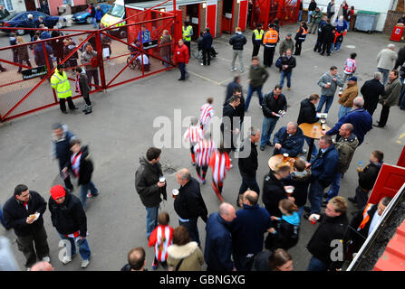 Fußball - Coca-Cola Football League Two - Brentford / Gillingham - Griffin Park. Gesamtansicht des Griffin Park, Heimstadion des Brentford Football Club Stockfoto