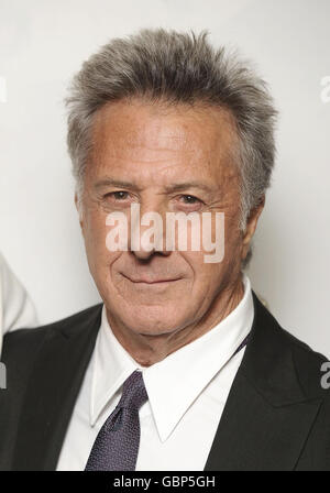 „Last Chance Harvey“-Gala-Premiere - London. Dustin Hoffman kommt bei der Premiere von Last Chance Harvey im Odeon West End in London an. Stockfoto