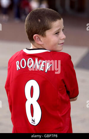 Fußball - FA-Barclays Premier League - ManUnited - Wayne Rooney Unterzeichnung Stockfoto