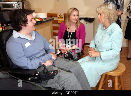 Herzogin von Cornwall besucht Helen & Douglass House Stockfoto