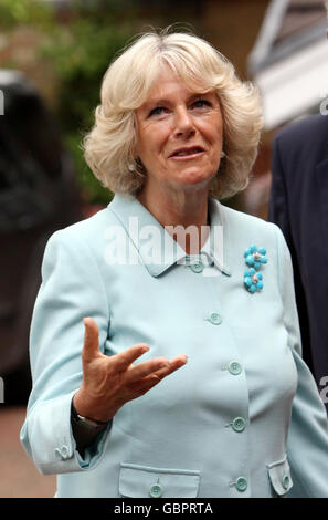 Die Herzogin von Cornwall besucht Kinder im Helen & Douglass House in Oxford. Stockfoto