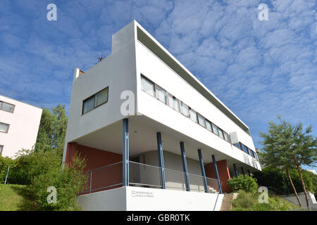 Stuttgart, Deutschland. 4. Juli 2016. Die Le-Corbusier-Haus in der Weißenhofsiedlung in Stuttgart, Deutschland, 4. Juli 2016. Foto: FRANZISKA KRAUFMANN/Dpa/Alamy Live News Stockfoto