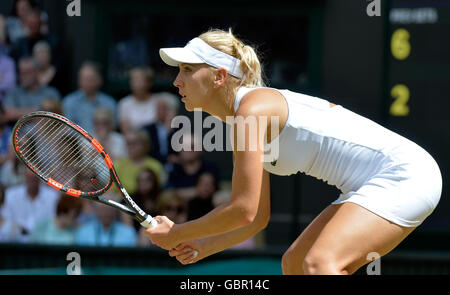 AELTC Tennis Championships in Wimbledon, London, UK. 7. Juli 2016. Damen Halbfinale Serena Williams USA Vs Elena Vesnina RUS Vesina während des Spiels Credit: Leo Mason/Alamy Live News Stockfoto