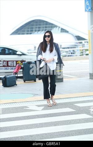 Seoul, Korea. 7. Juli 2016. Gianna Jun wird am 7. Juli 2016 nach Shanghai in Seoul, Korea fliegen. (China und Korea Rechte heraus) © TopPhoto/Alamy Live-Nachrichten Stockfoto