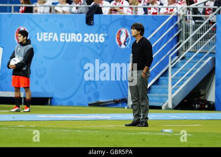 Saint-Denis, Frankreich. 16. Juni 2016. Joachim Low (GER) Fußball: UEFA Euro 2016 Gruppenphase match zwischen Deutschland 0-0 Polen im Stade de France in Saint-Denis, Frankreich. © Mutsu Kawamori/AFLO/Alamy Live-Nachrichten Stockfoto