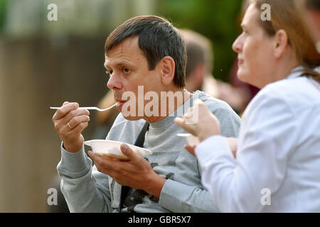 Karlovy Vary, Tschechien. 7. Juli 2016. Atmosphäre während der 51. internationalen Filmfestival Karlovy Vary in Karlsbad, Tschechische Republik, 7. Juli 2016. © Slavomir Kube es/CTK Foto/Alamy Live-Nachrichten Stockfoto