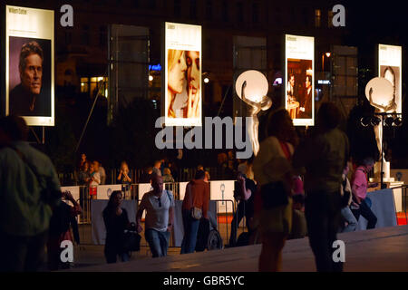 Karlovy Vary, Tschechien. 7. Juli 2016. Atmosphäre während der 51. internationalen Filmfestival Karlovy Vary in Karlsbad, Tschechische Republik, 7. Juli 2016. © Slavomir Kube es/CTK Foto/Alamy Live-Nachrichten Stockfoto
