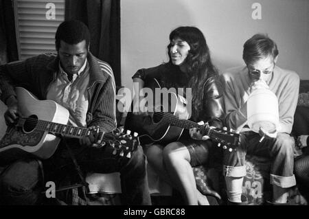 Buffy Sainte-Marie, Taj Mahal und Fritz Richmond Stockfoto