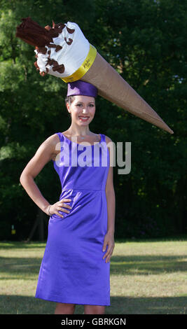 Ascot Ladies Day Stockfoto