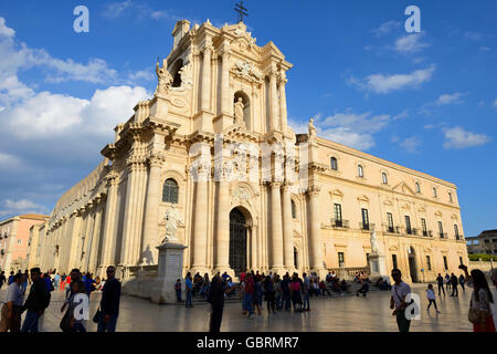 Duomo (Kathedrale) in Piazza Duomo, Ortygia, Syrakus, Sizilien, Italien Stockfoto