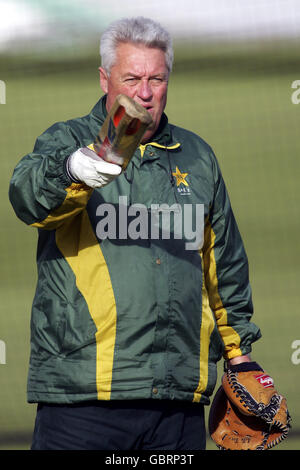 Cricket - ICC Champions Trophy 2004 - Halbfinale - Pakistan gegen Westindien. Bob Woolmer, pakistanischer Trainer Stockfoto