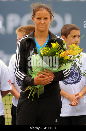 Tennis - Liverpool International Tournament 2009 - Tag Vier - Calderstones Park. Laura Robson aus Großbritannien wurde nach dem zweiten Platz beim Liverpool International Tennis Tournament in die zweite Klasse aufgenommen Stockfoto