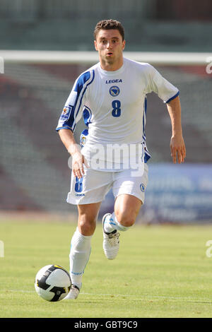 Fußball - Internationale Freundschaften - Bosnien-Herzegowina - Oman - Stade Pierre de Coubertin. Sanel Jahic, Bosnien-Herzegowina Stockfoto