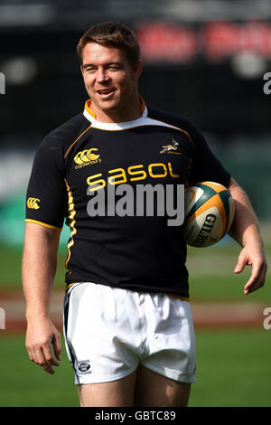 Südafrika Kapitän John Smit lächelt während des Captains Run im Kings Park Durban, Südafrika. Stockfoto