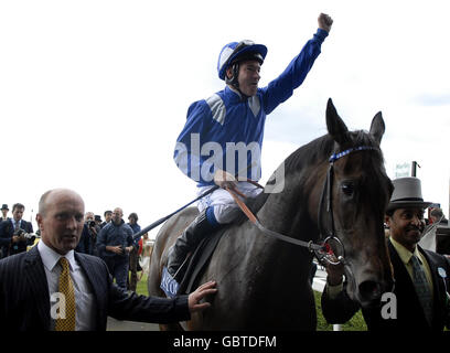 Horse Racing - Royal Ascot - Tag vier - Ascot Racecourse Stockfoto