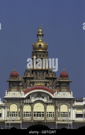 der Palast in der Stadt Mysore in der Provinz von Karnataka in Indien. Stockfoto
