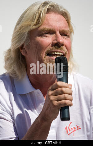 Brawn GP Hauptsponsor Sir Richard Branson von Virgin während des Qualifyings im Albert Park, Melbourne, Australien. Stockfoto