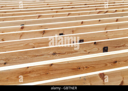 Holzböden im Bau, abstrakte ländliche Architektur Hintergrund Stockfoto