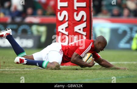 Ugo Monye von britischen und irischen Lions punktet auf Platz drei seiner Seiten Versuchen Sie es Stockfoto