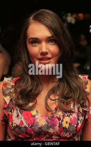 Tamara Ecclestone, Tochter des Formel-1-Moguls Bernie Ecclestone, nimmt an einer Promi-Vorführung des Films The Proposal im Londoner Mayfair Hotel Teil. Stockfoto