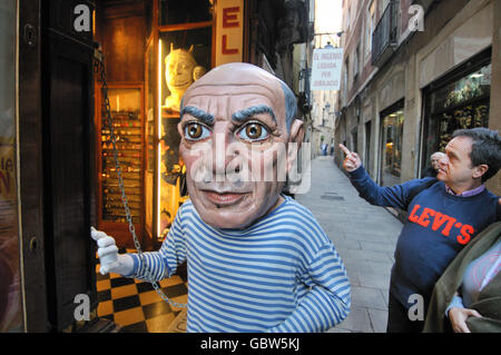 El Ingenio, Shop mit Picasso Figur, Gothic, Ciutat Vella Bezirk, Barcelona, Katalonien, Spanien Stockfoto