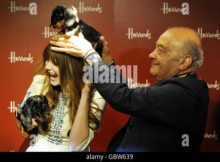 Mischa Barton startet das Harrods Summer Sale - London Stockfoto