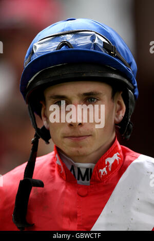 Pferderennen - Haydock Park Racecourse. Ryan Moore, Jockey Stockfoto