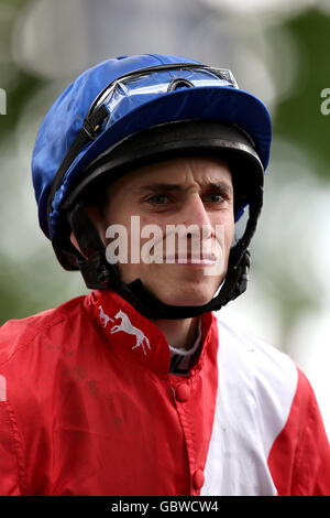 Pferderennen - Haydock Park Racecourse. Ryan Moore, Jockey Stockfoto