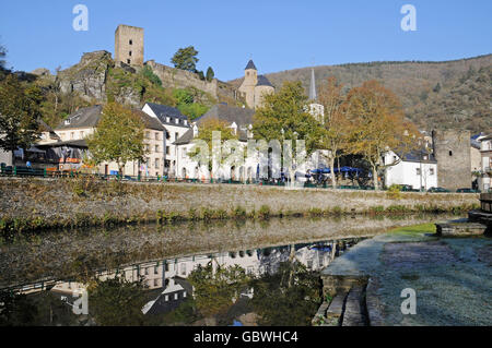 Sauer-Fluss, Esch Sur Sure, Naturpark Obersauer, Luxemburg Stockfoto