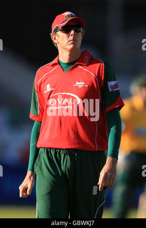 Cricket - Twenty20 Cup 2009 - North Division - Nottinghamshire Outlaws / Leicestershire Foxes - Trent Bridge. Iain O'Brien, Leicestershire Foxes Stockfoto