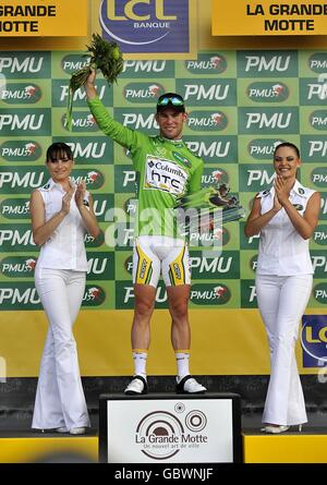 Mark Cavendish vom Team Columbia feiert den Gewinn der dritten Etappe der Tour de France zwischen Marseille und La Grande-Motte. Stockfoto