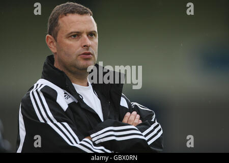 Fußball - vor der Saison freundlich - Telford United / Port Val - Bucks Head Stadium. Rob Smith, AFC Telford United Manager Stockfoto