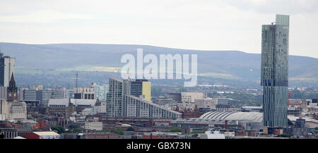 MediaCityUK Komplex in Manchester. Eine allgemeine Ansicht des Stadtzentrums von Manchester vom Media Center in Salford Quays, Manchester aus gesehen. Stockfoto