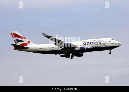 Allgemeine Lager - Flugzeuge - Heathrow Flughafen Stockfoto