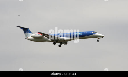 Allgemeine Lager - Flugzeuge - Heathrow Flughafen Stockfoto