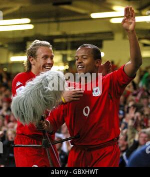 Fußball - FIFA World Cup 2006-Qualifikation - Gruppe Six - Wales V Polen Stockfoto